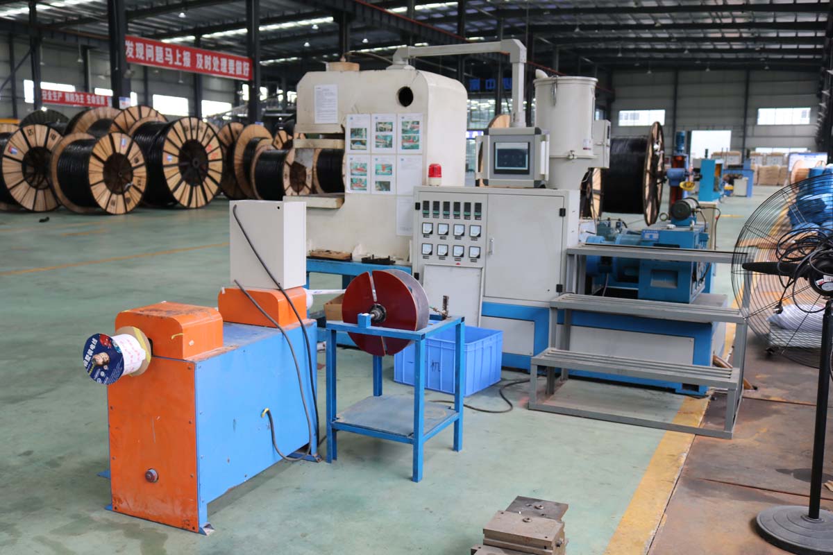 分支電纜成型機組